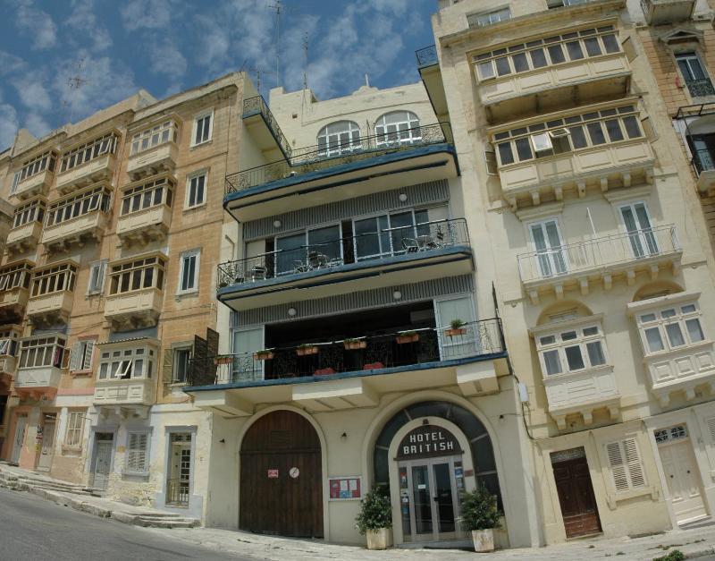 British Hotel Valletta Exterior photo